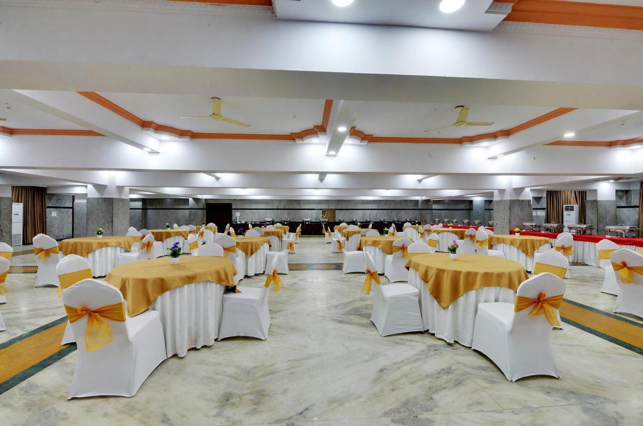 Manpho Bell Hotel & Convention Center Bangalore Exterior photo