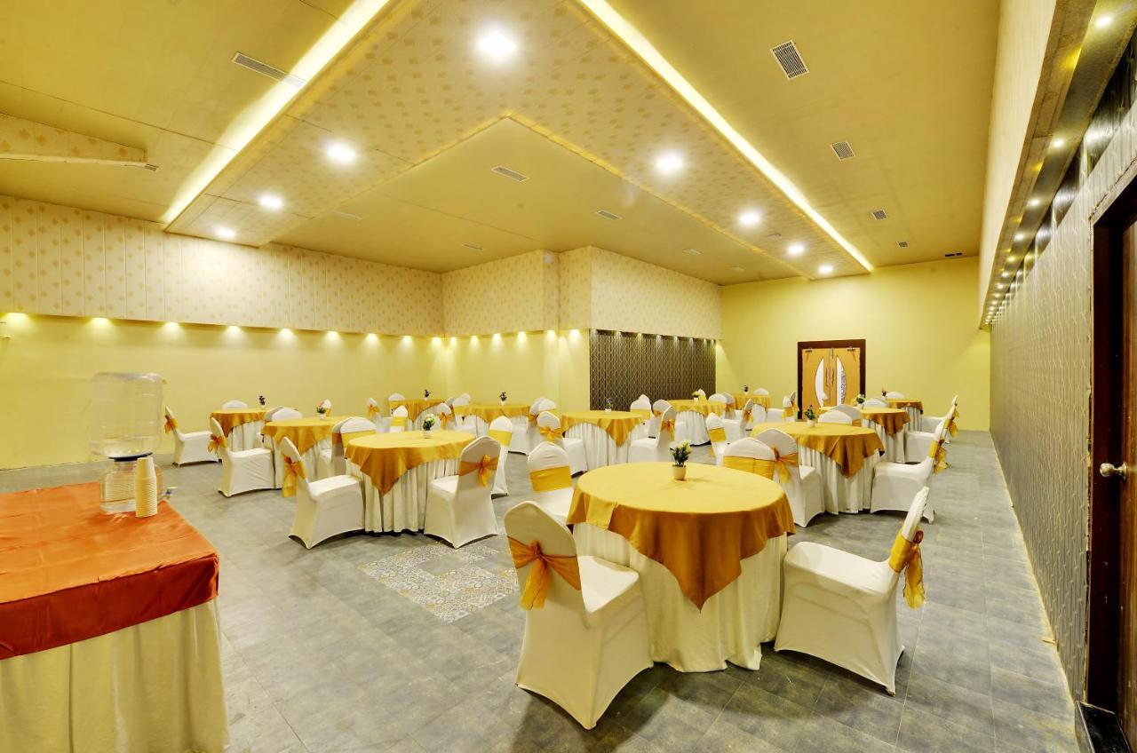 Manpho Bell Hotel & Convention Center Bangalore Exterior photo