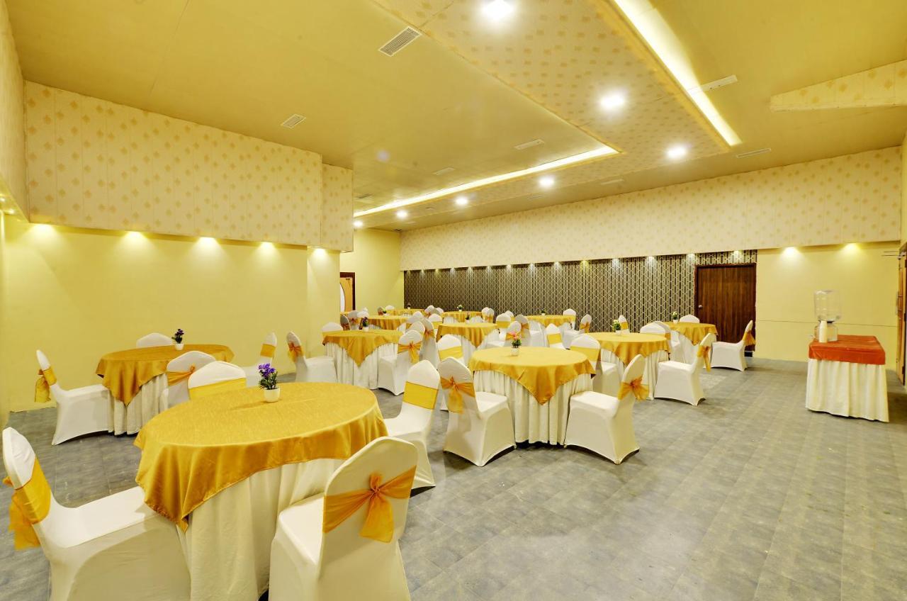 Manpho Bell Hotel & Convention Center Bangalore Exterior photo